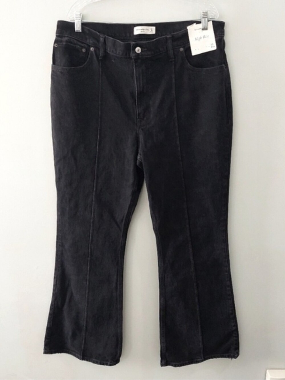 Abercrombie & Fitch High Rise Jeans Size 33 / 16R Black Flared Leg Front Seam
